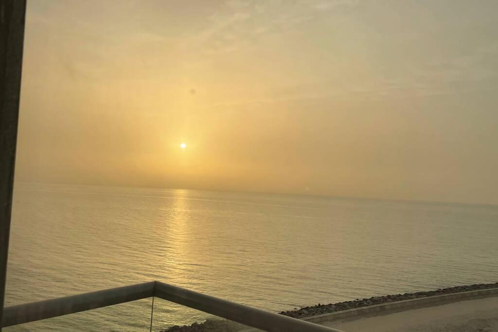 Apartment 2 Bedroom Incredible Ocean Vew Ras al-Khaimah