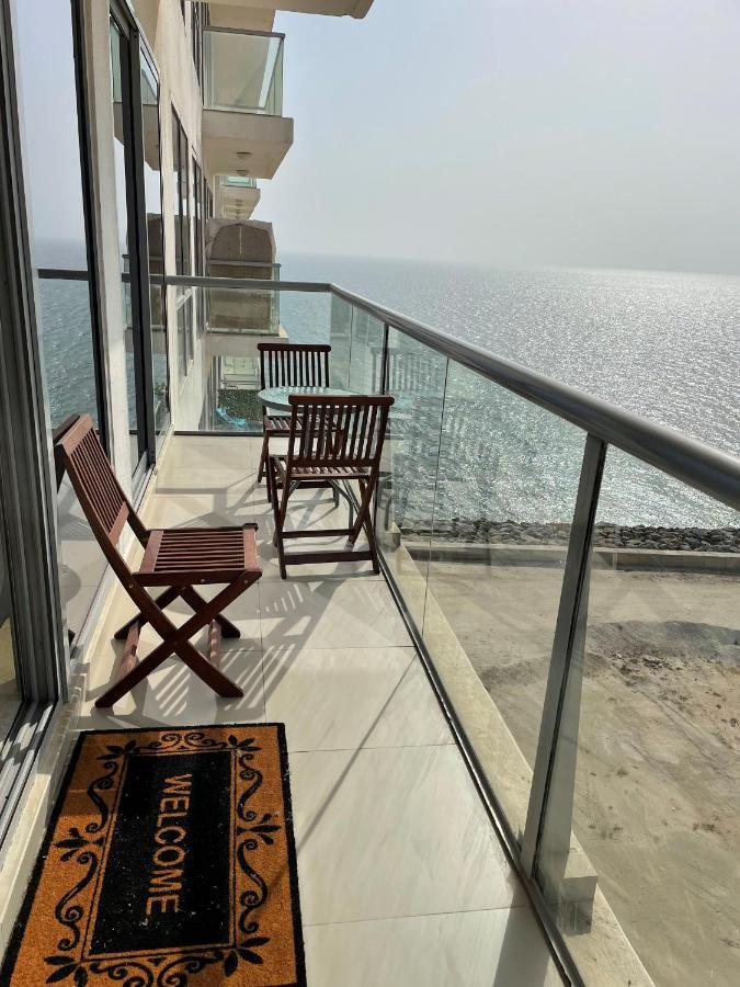 2 Bedroom Incredible Ocean Vew Apartment *