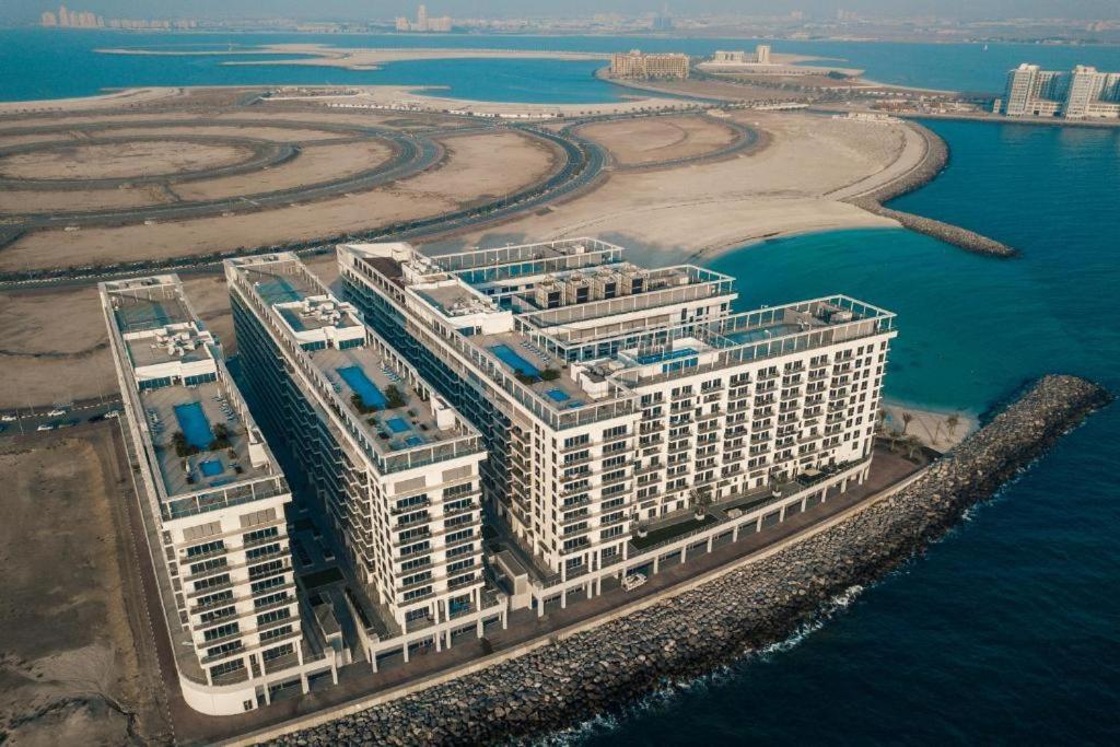 2 Bedroom Incredible Ocean Vew Apartment