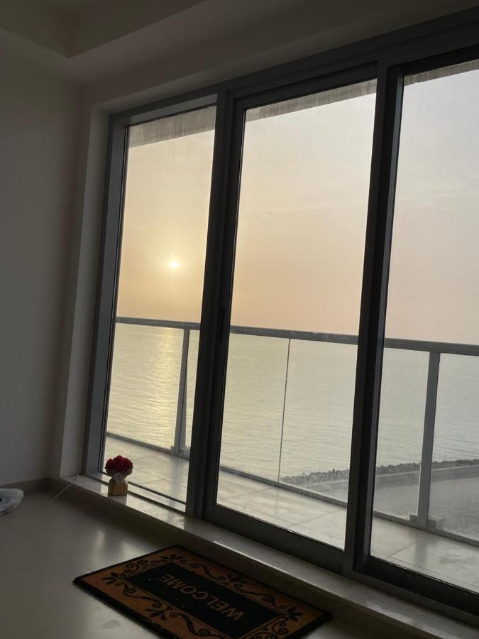 2 Bedroom Incredible Ocean Vew