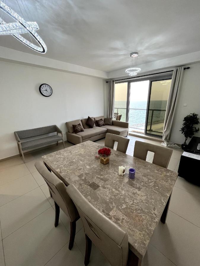 2 Bedroom Incredible Ocean Vew Apartment